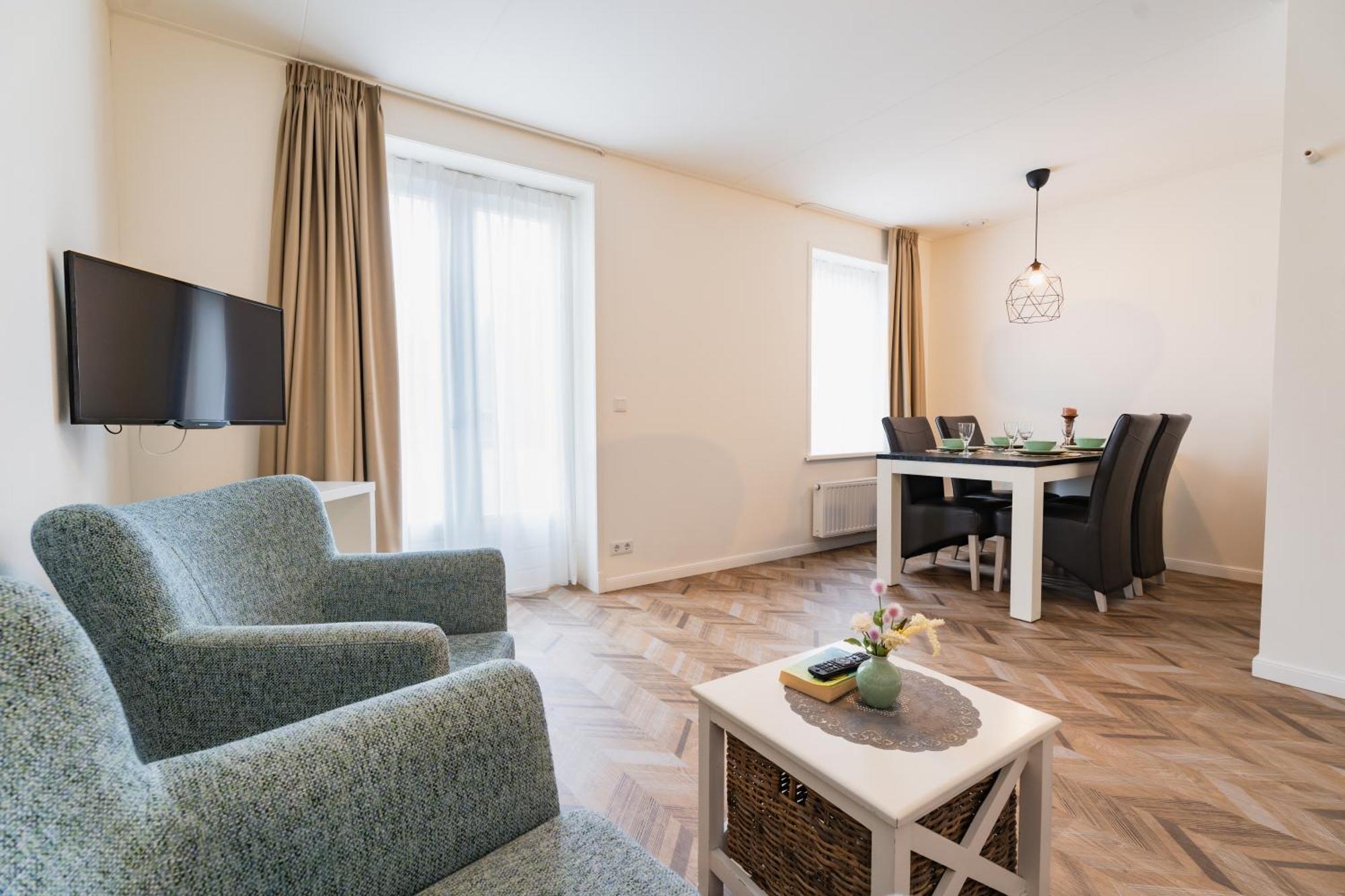 Apartment Les Maisons